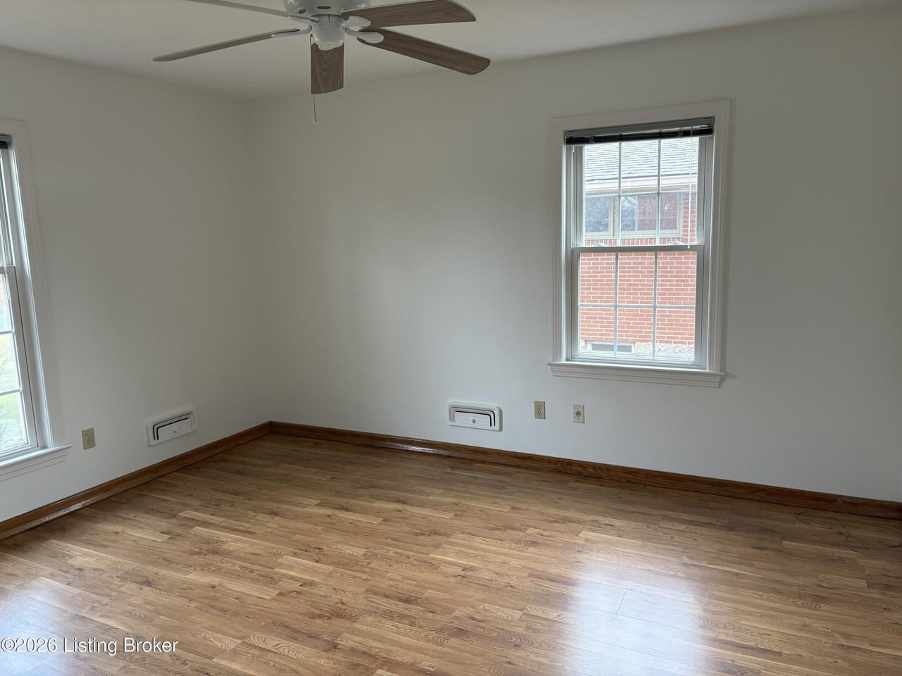 4246 Middlebrook Rd - Photo 5 of 10