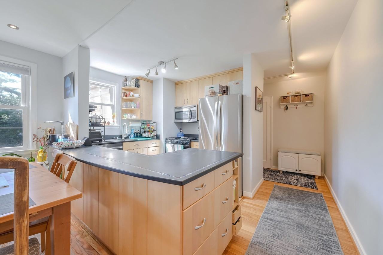 2214 Colston Dr #202 - Photo 4 of 18