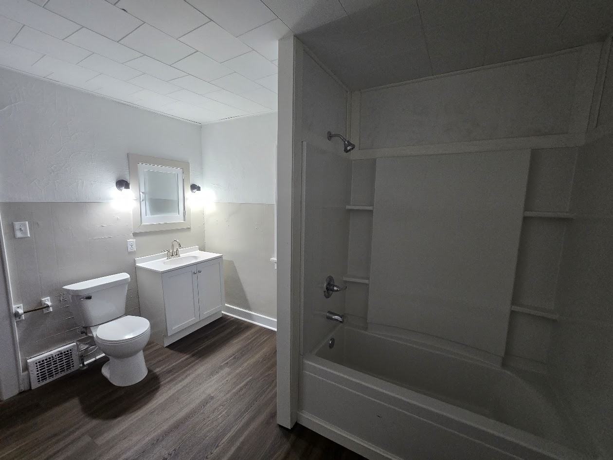 312 Baltimore St #1 - Photo 6 of 10