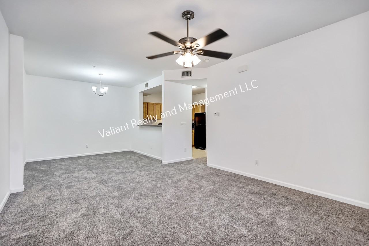 575 Oakleaf Plantation ParkwayUnit 1303 #1 - Photo 6 of 25