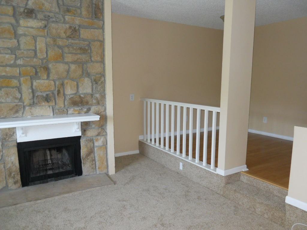 1305 Westbrooke St - Photo 2 of 8