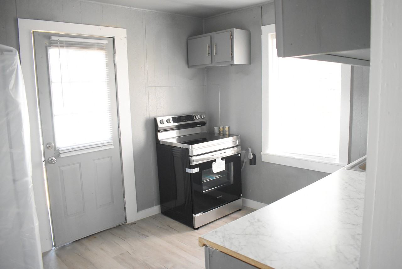 110 Dutch St #1 - Photo 4 of 10