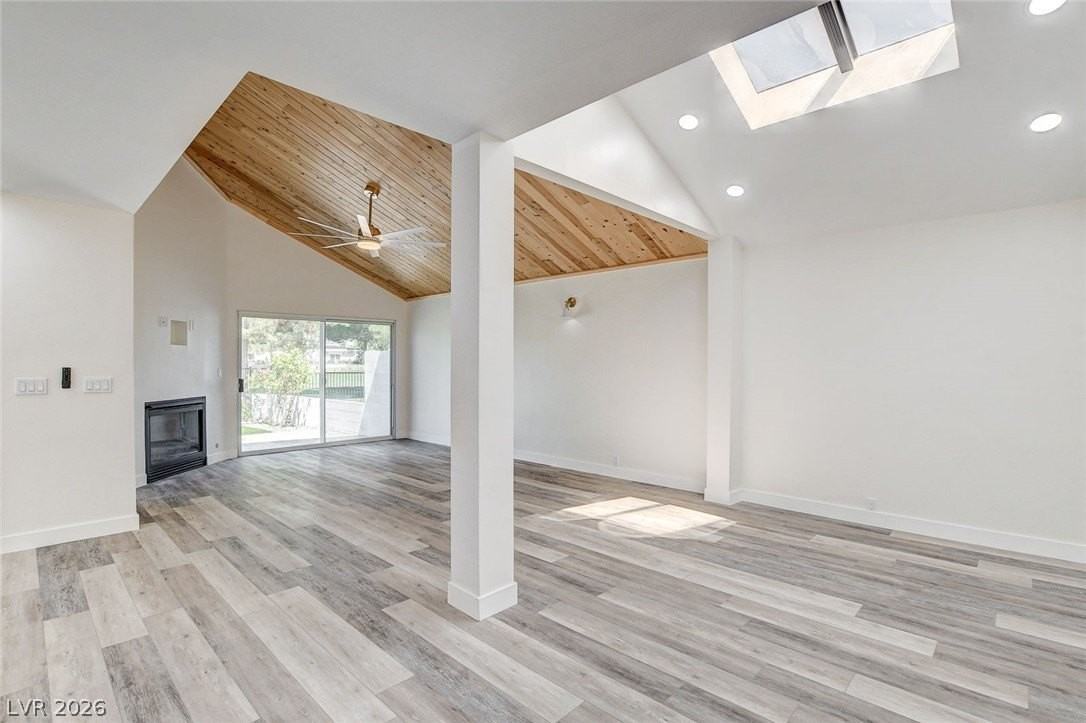 2999 Bel Air Dr - Photo 7 of 50