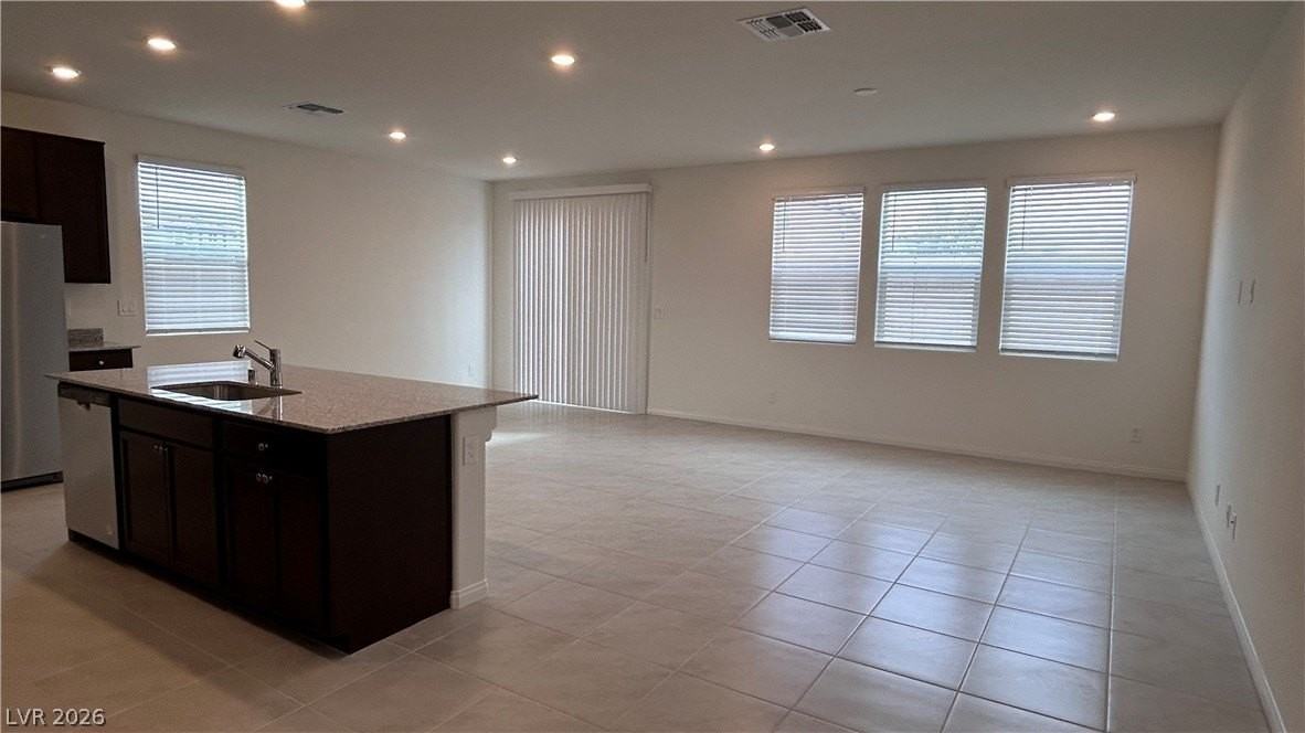 10199 Glowing Amber St - Photo 2 of 22