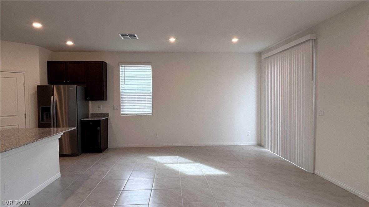 10199 Glowing Amber St - Photo 3 of 22