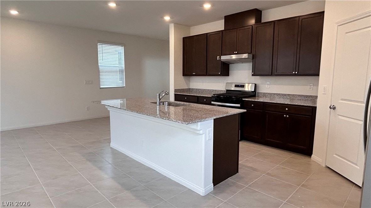 10199 Glowing Amber St - Photo 5 of 22