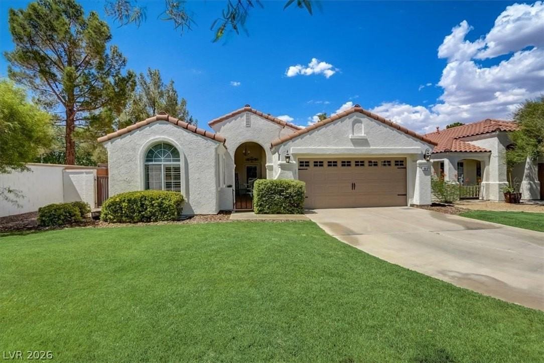 1812 Stablegate Ave - Photo 4 of 50