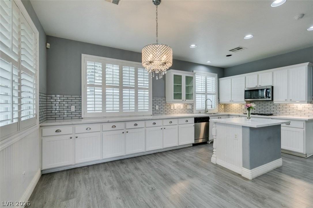 5527 Aurora Crest Ave - Photo 3 of 22