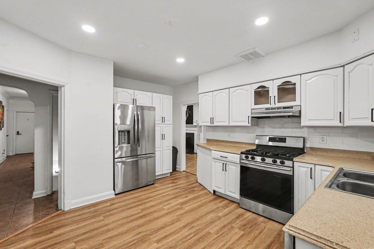 Fernhill Ave - Photo 3 of 10