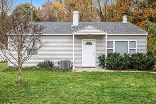 822 Shumway Ave - Photo 1 of 1