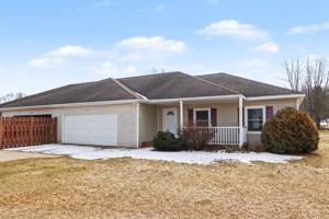 featured image of 23763 Humming Bird Ave