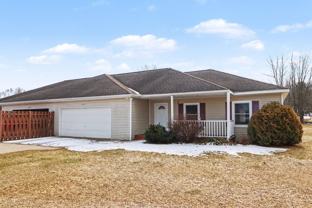 23763 Humming Bird Ave - Photo 1 of 1