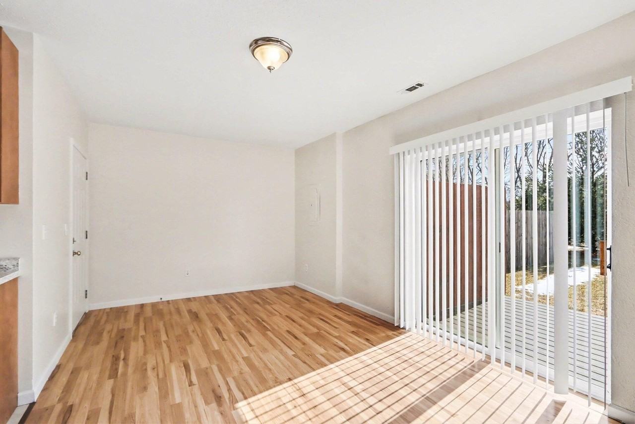 23763 Humming Bird Ave - Photo 2 of 19