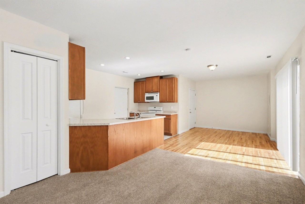 23763 Humming Bird Ave - Photo 6 of 19