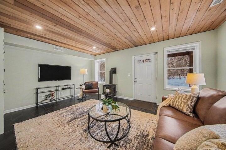 5990 Plymouth Rd - Photo 6 of 30