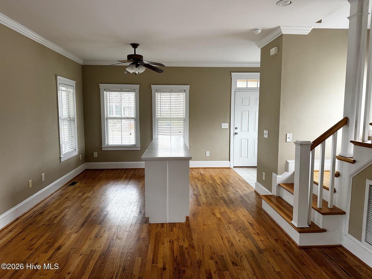 2112 Metts Ave - Photo 2 of 13