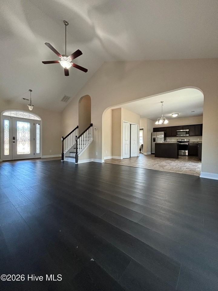 406 Sundown Ct - Photo 7 of 45