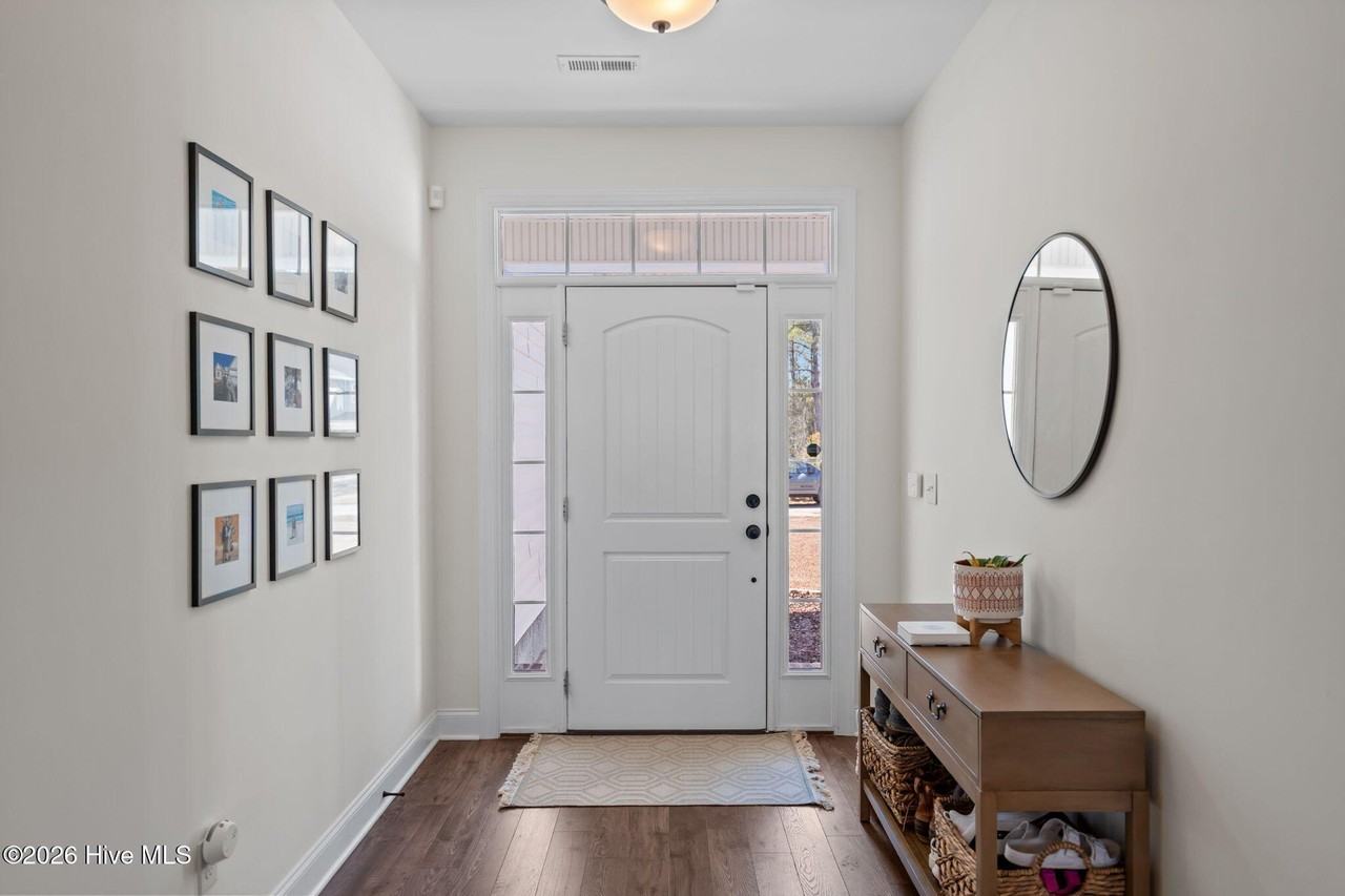 119 Penquin Pl - Photo 3 of 50