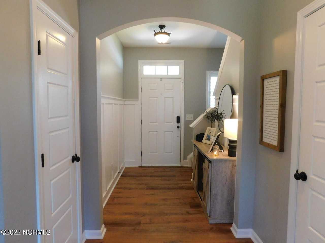 434 Bald Cypress Ln - Photo 2 of 33