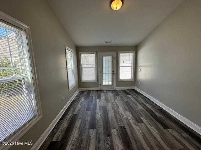 305 Falcon Bridge Dr - Photo 6 of 14