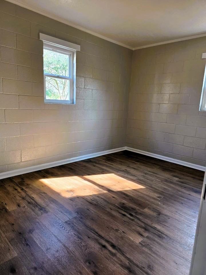 532 Hampton Ave Nw - Photo 4 of 9