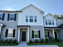 655 Caroline Ct - Photo 1 of 1
