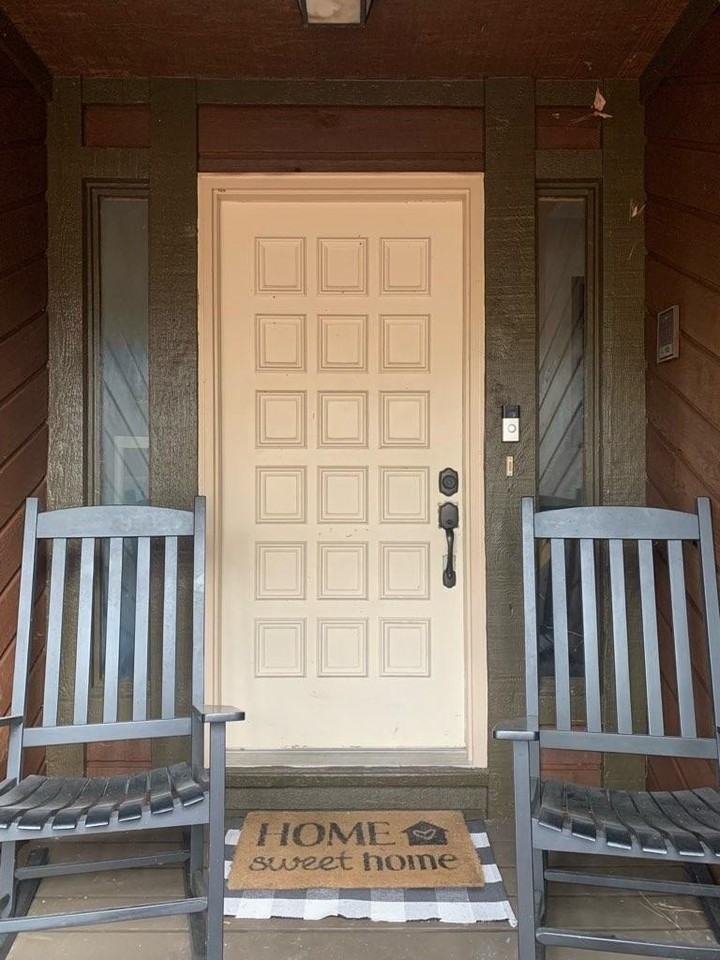 428 Halifax Dr - Photo 3 of 50