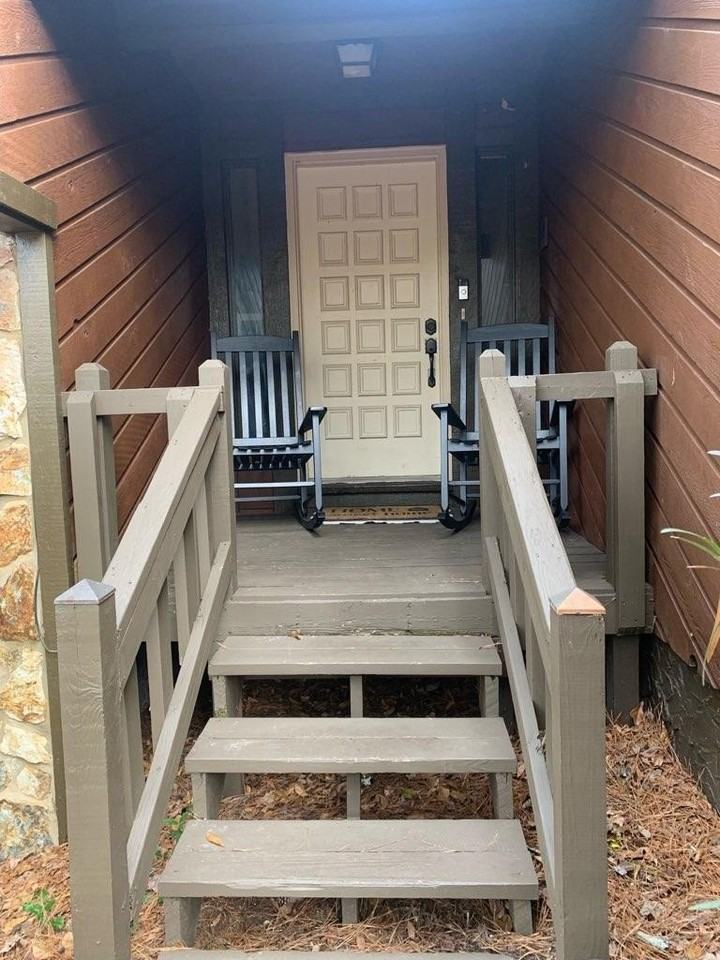 428 Halifax Dr - Photo 4 of 50