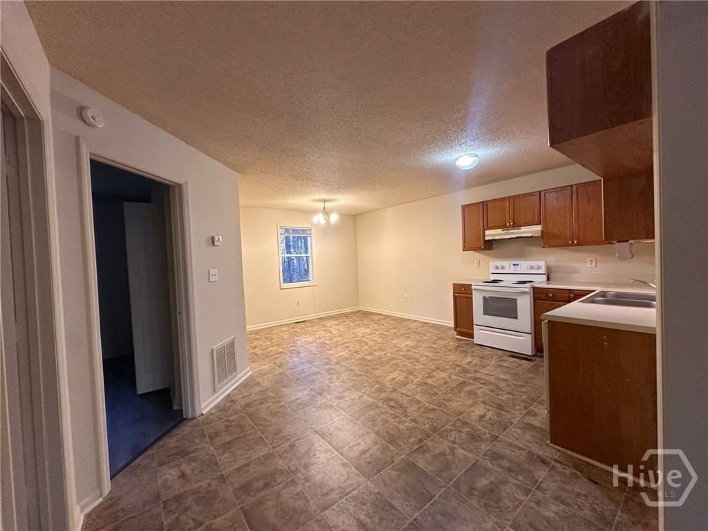 1804 Cedar Shoals Dr - Photo 4 of 13