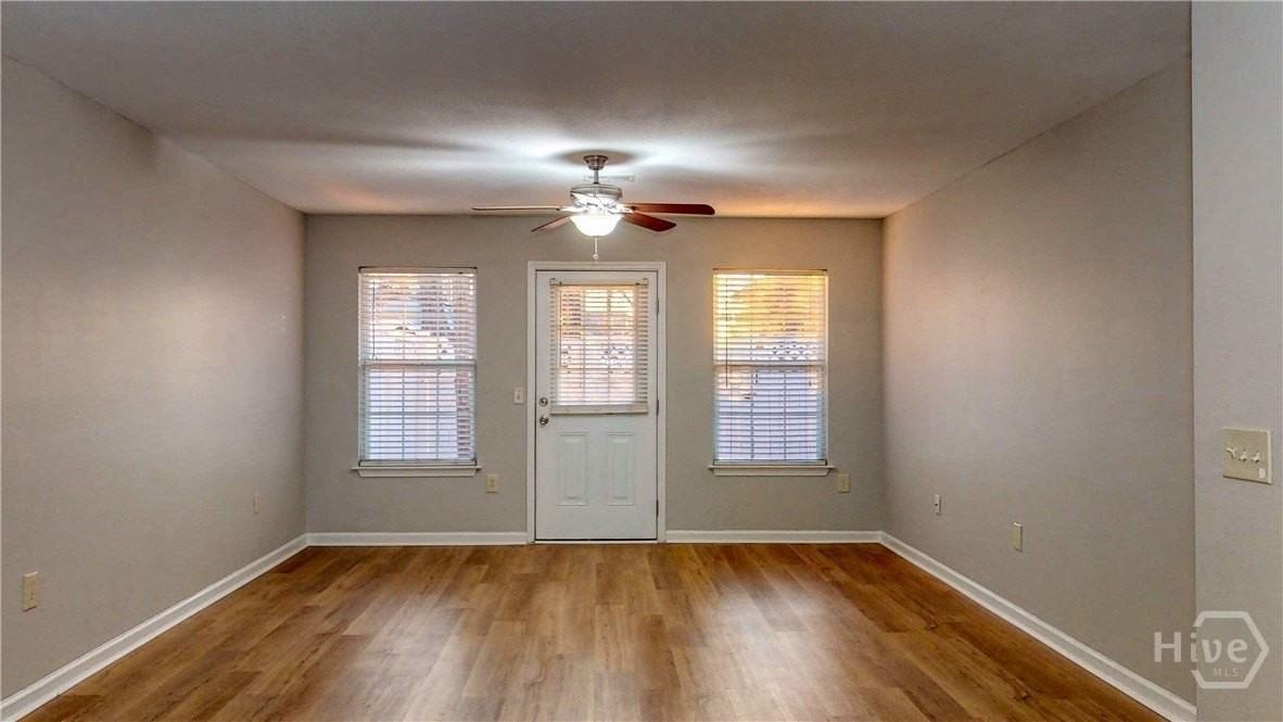 5018 Winfield Dr - Photo 3 of 29