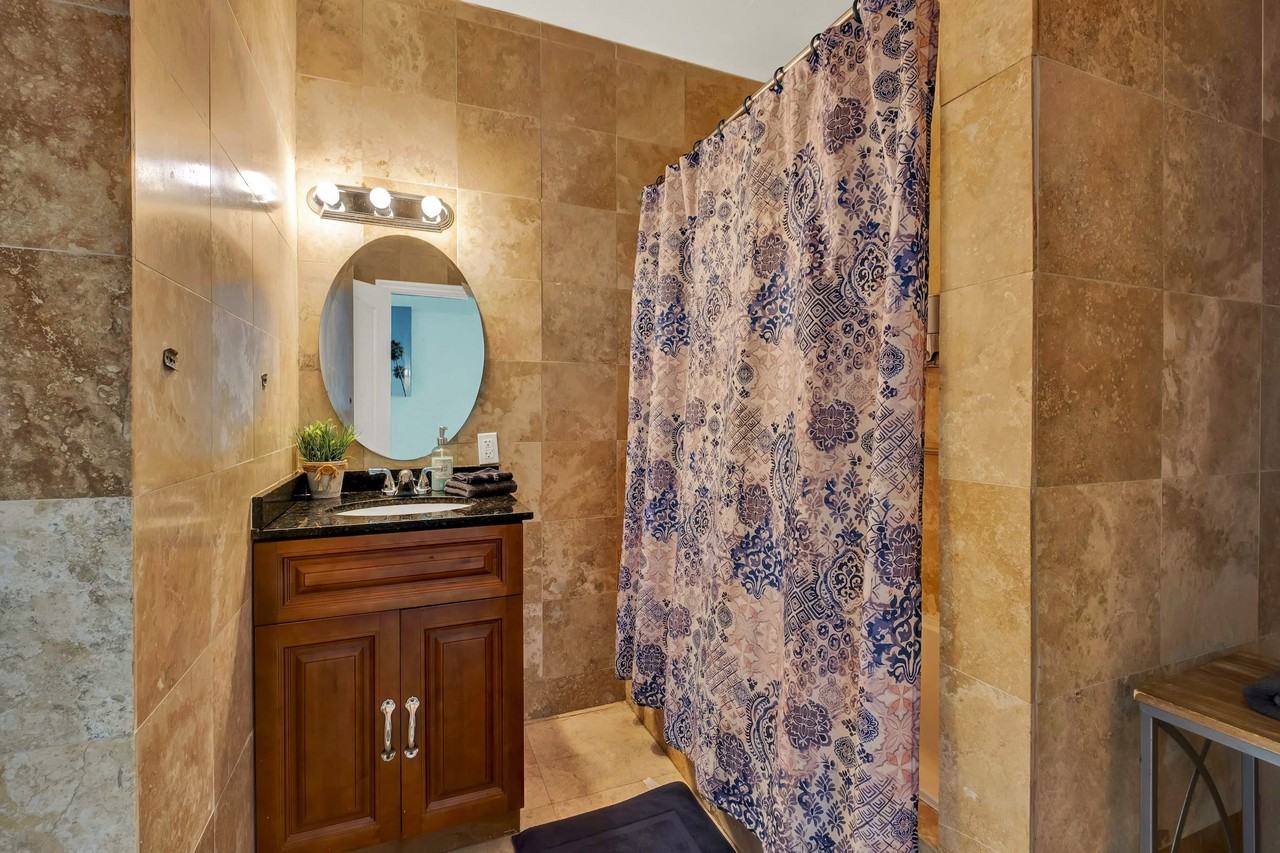 Nw 2nd St - Photo 2 of 18