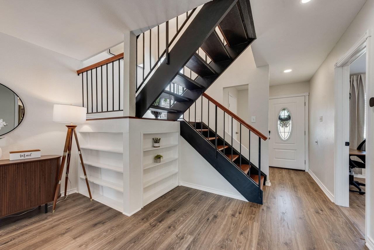 Daybreak Trl - Photo 3 of 13