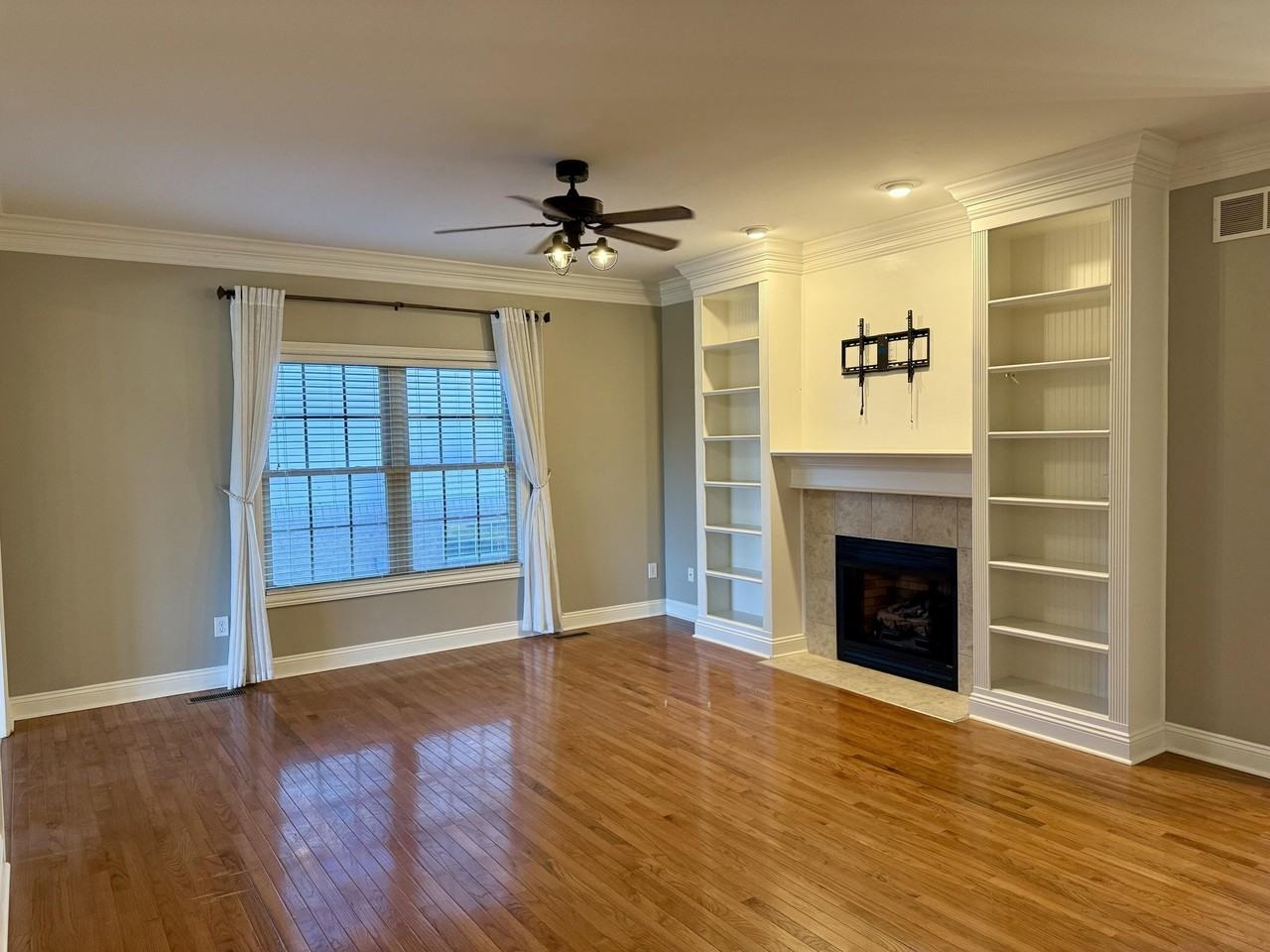 222 Paynes Landing Blvd - Photo 5 of 23