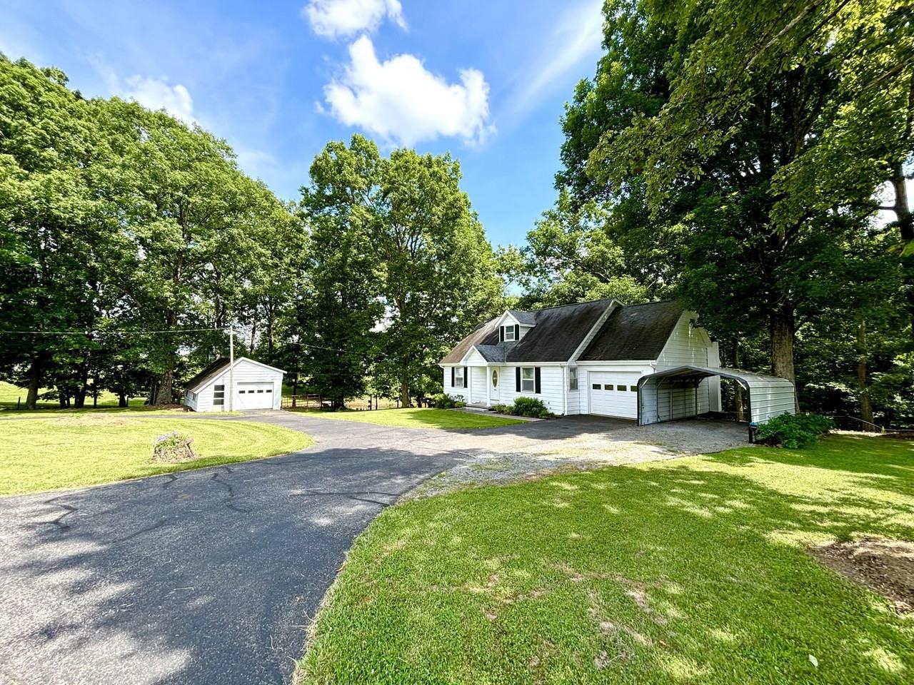 1405 Webb Ridge Rd - Photo 3 of 50