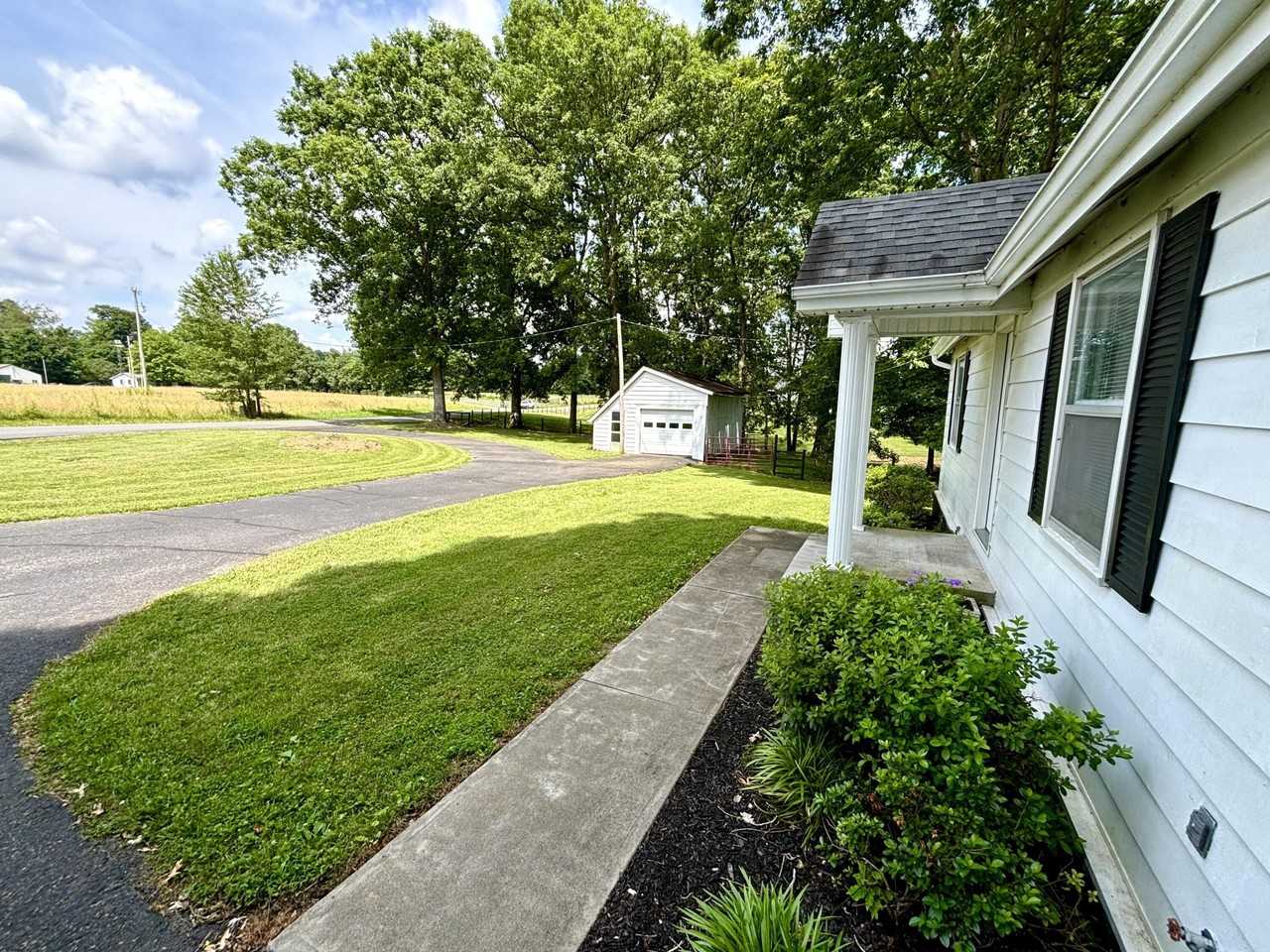 1405 Webb Ridge Rd - Photo 5 of 50