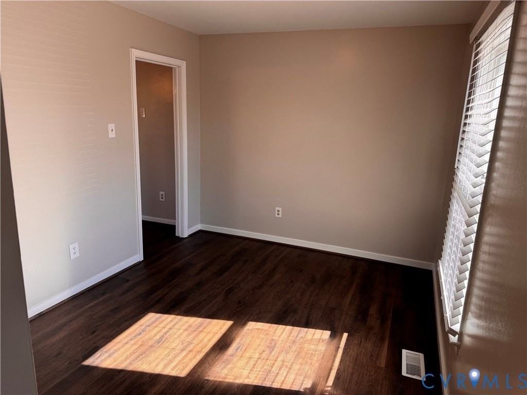 6162 Retreat Hill Ln - Photo 6 of 23