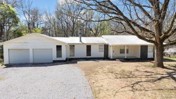 featured image of 1216 Old Ridge Rd E