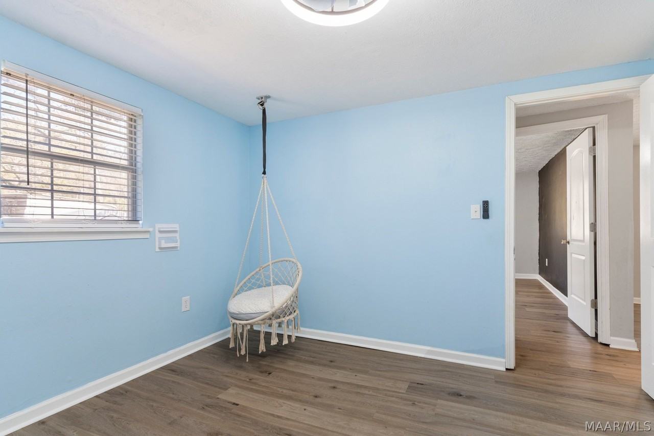 1216 Old Ridge Rd E - Photo 5 of 50