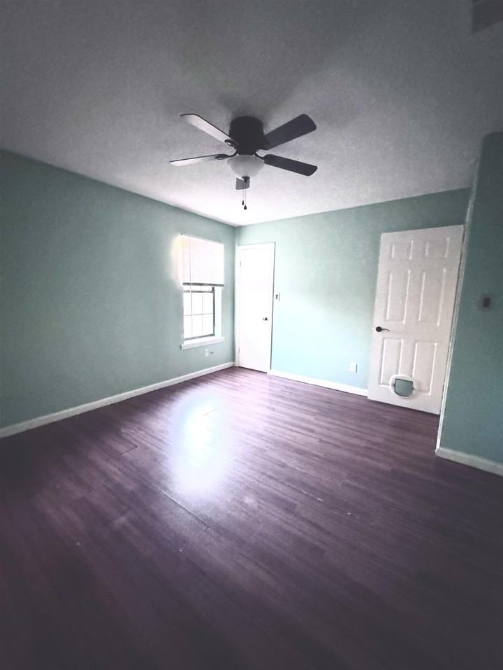 6963 - Photo 2 of 15