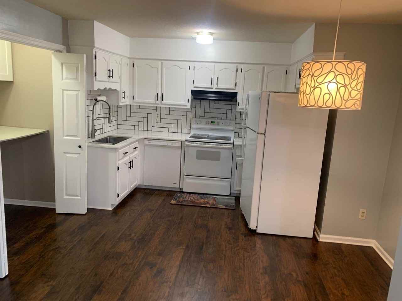 5545 Oak Branch Cir S - Photo 5 of 17