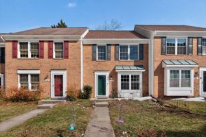 featured image of 8 Suncroft Ct #1