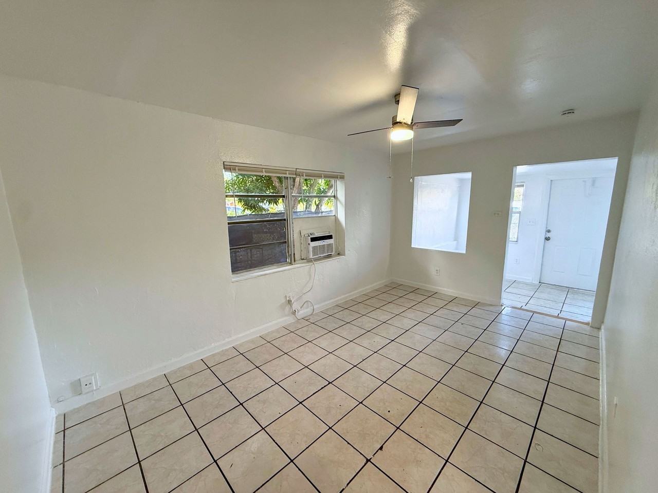 515 Nw 13th Ave #EAST - Photo 2 of 13