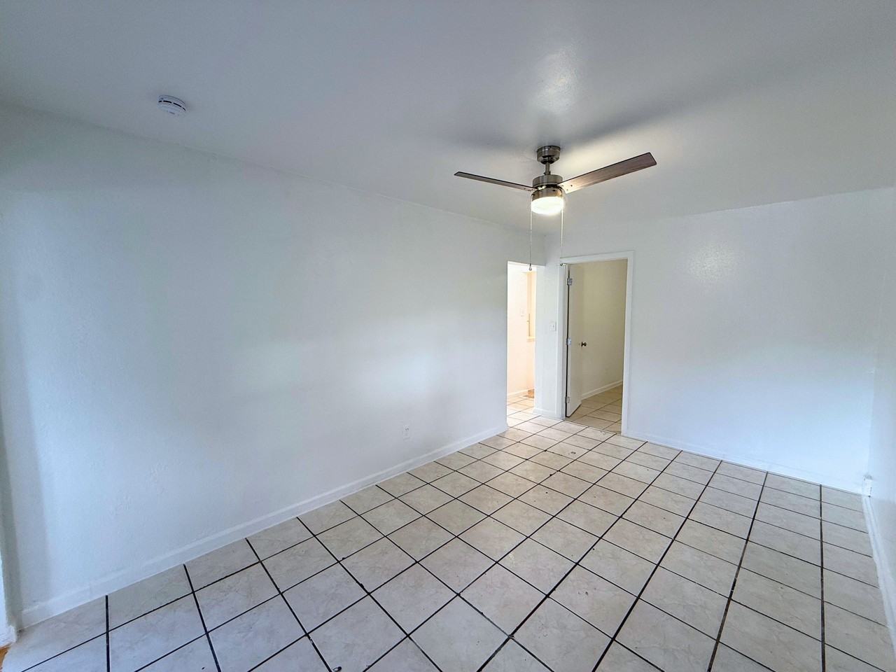 515 Nw 13th Ave #EAST - Photo 4 of 13