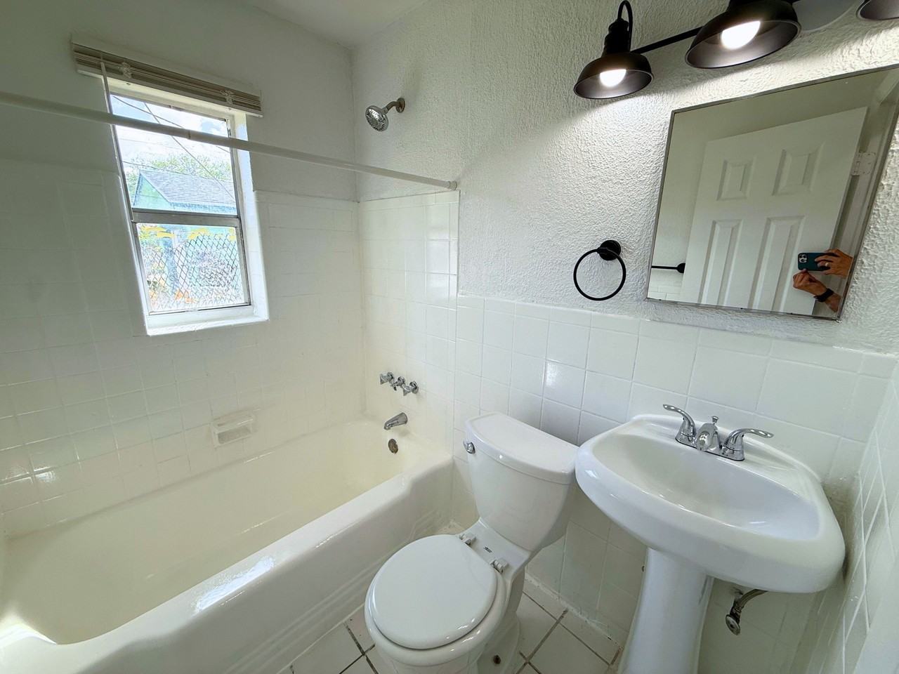 515 Nw 13th Ave #EAST - Photo 5 of 13