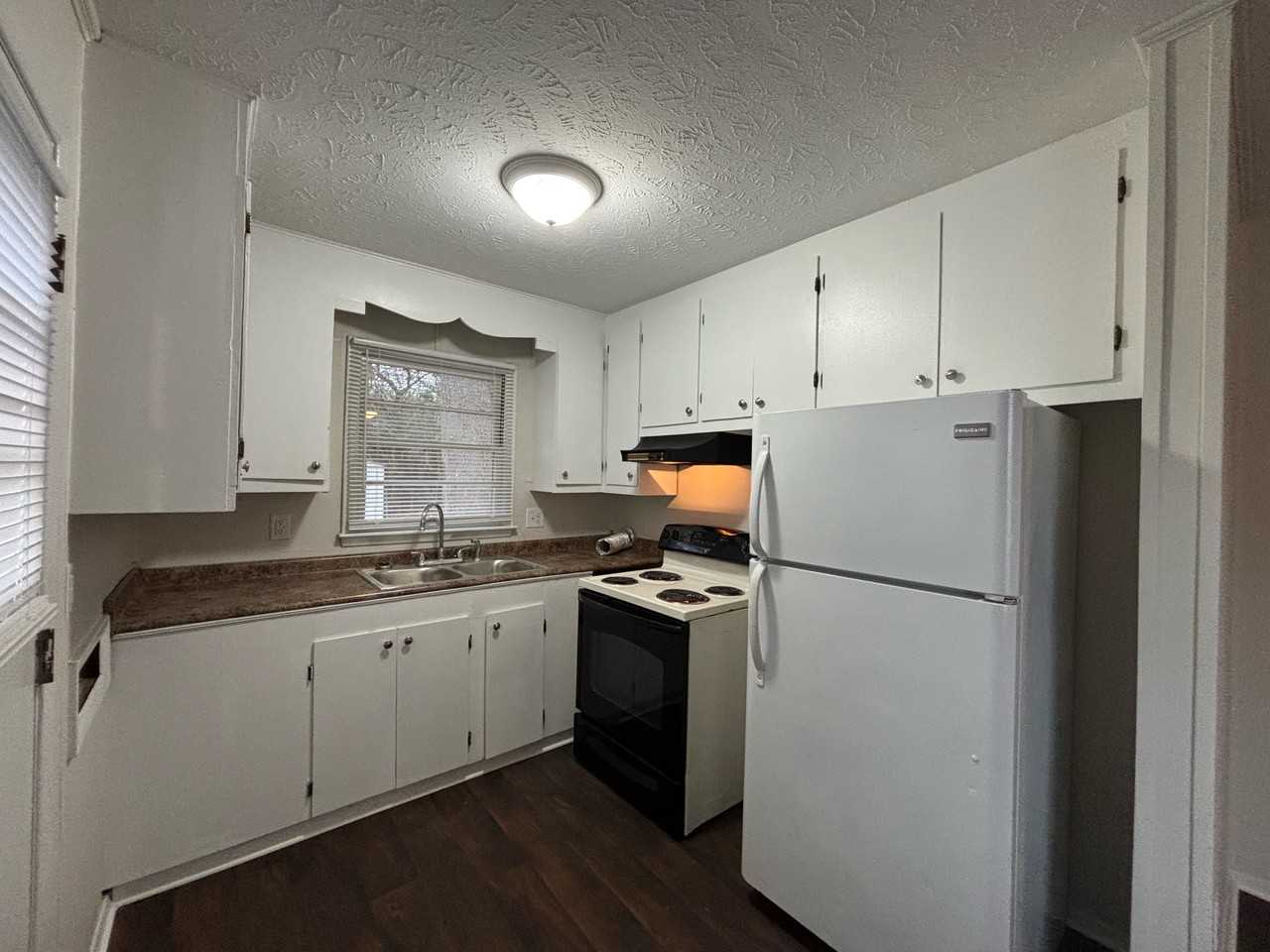 Nobie St #2512 - Photo 6 of 14