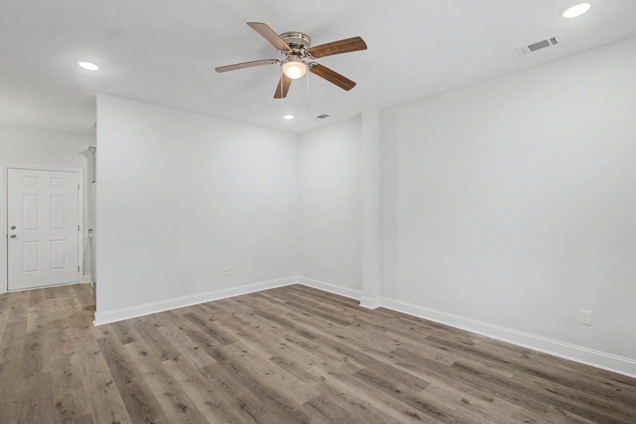 205 Bagley Ave #A - Photo 2 of 24