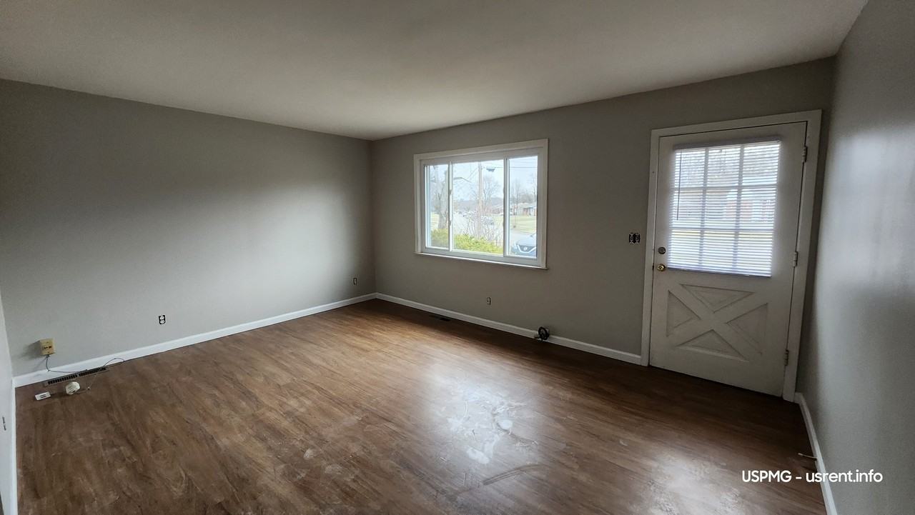 852 Crowden Dr #1 - Photo 3 of 13