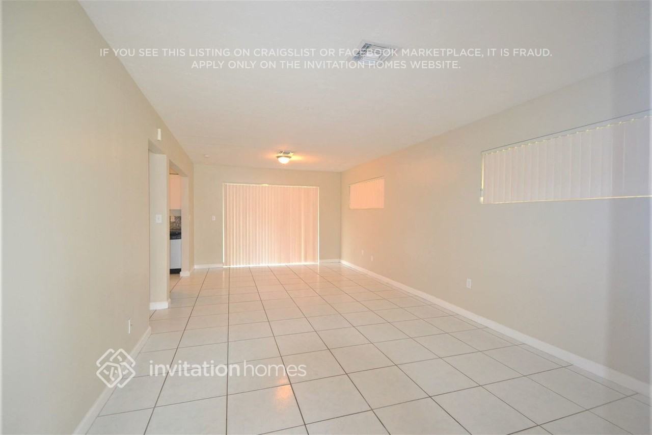 6816 Sw 12th St - Photo 3 of 12