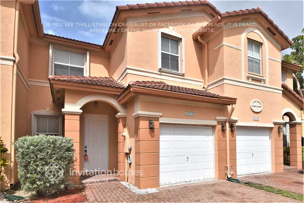 8624 Nw 112th Pl - Photo 3 of 31