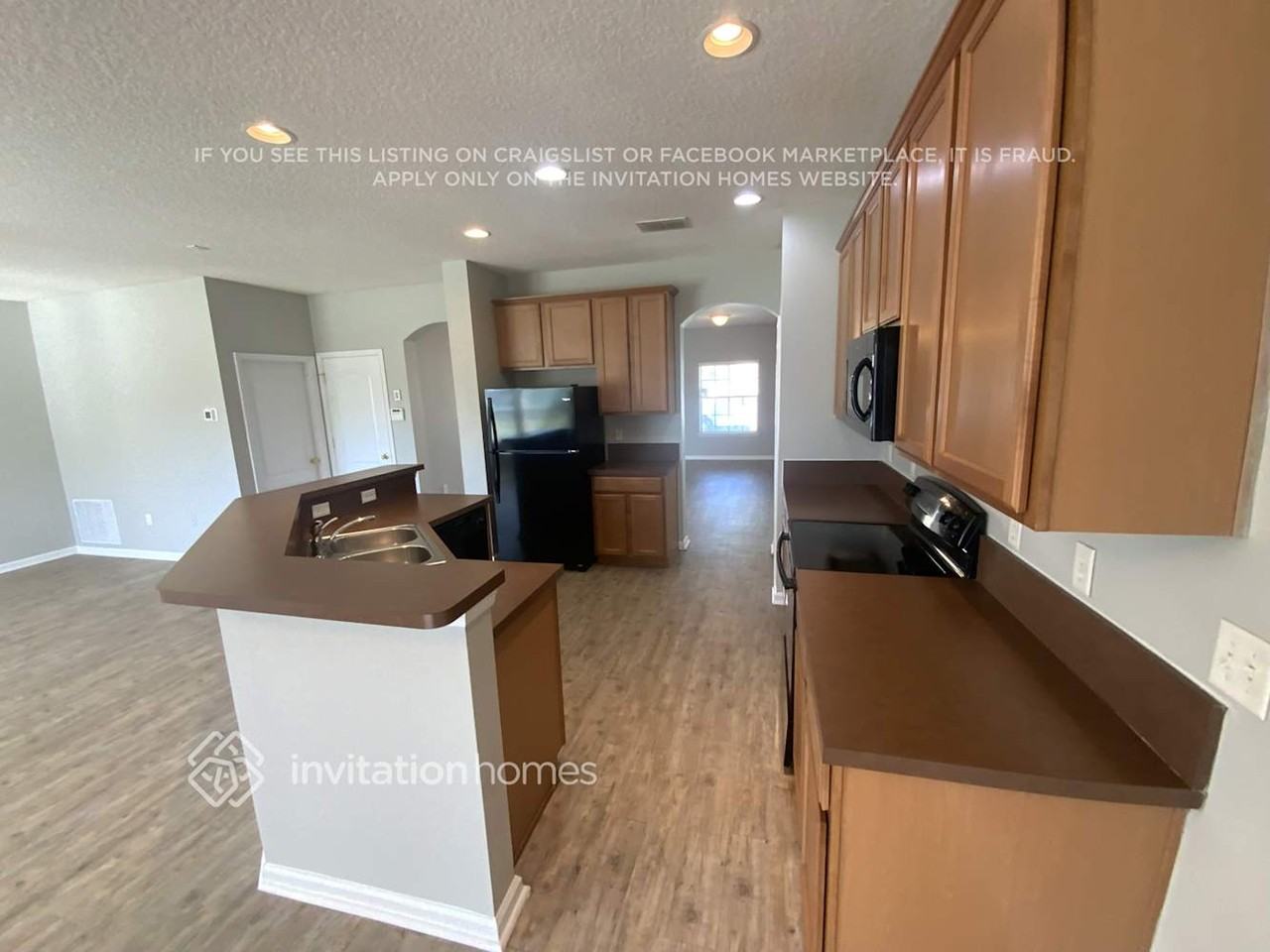 2647 Oak Haven Dr - Photo 6 of 22